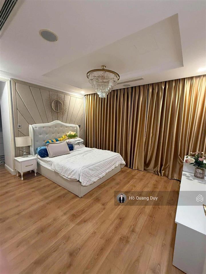 Bán nhanh căn hộ 4phòng ngủ 158m2 tầng cao view thoáng vinhomes bason