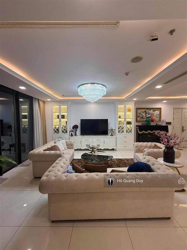 Bán nhanh căn hộ 4phòng ngủ 158m2 tầng cao view thoáng vinhomes bason