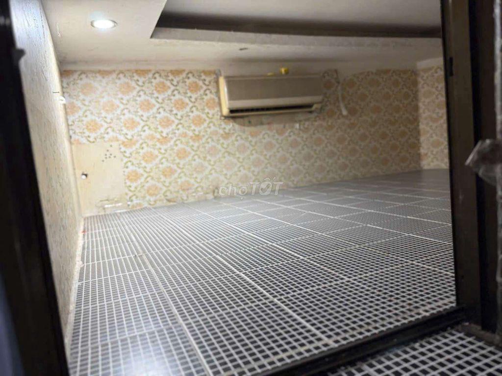 Nhà nhỏ 3tr5 dạng kios, gác đúc,máy lạnh