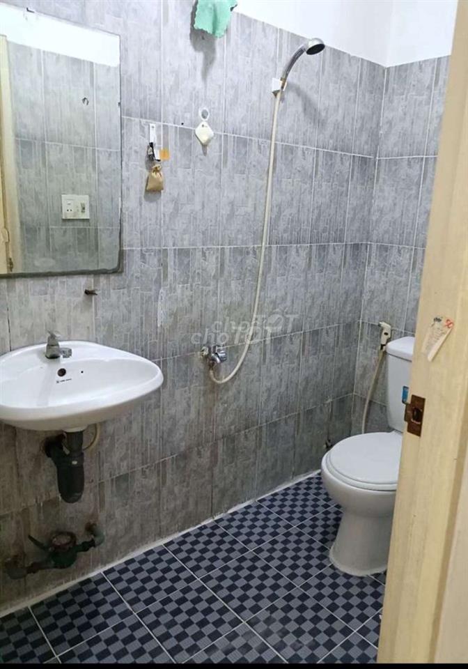 phòng trọ 2tr5 máy lạnh, giờ giấc tự do 