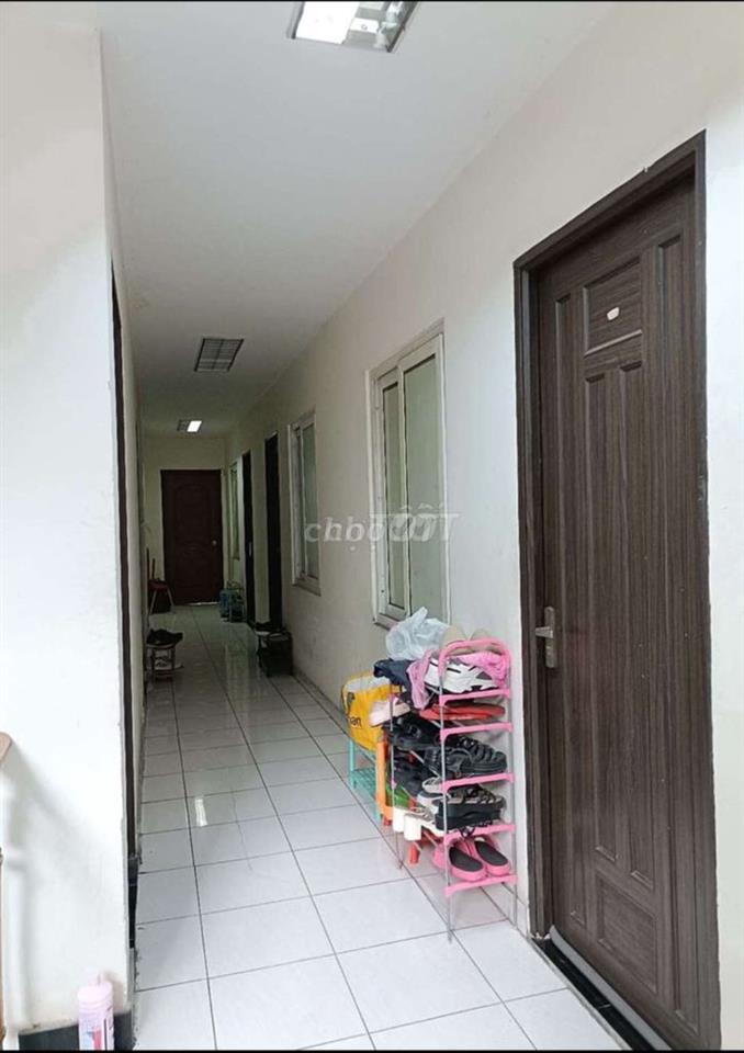 phòng trọ 2tr5 máy lạnh, giờ giấc tự do 