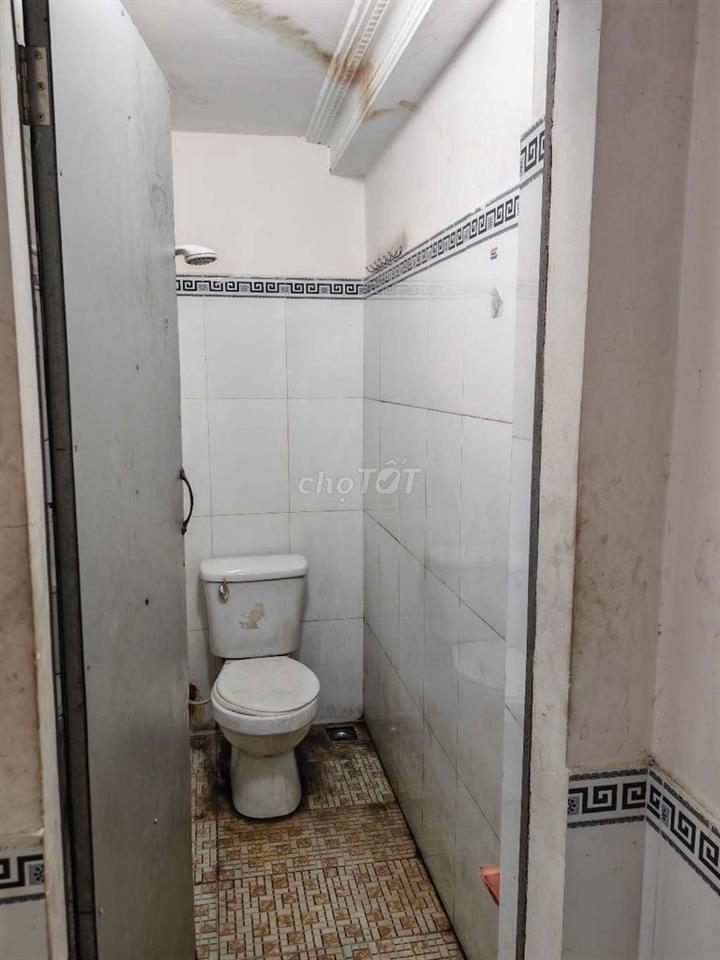 Phòng trọ 2tr hẻm 606 đường 3/2, Q10
