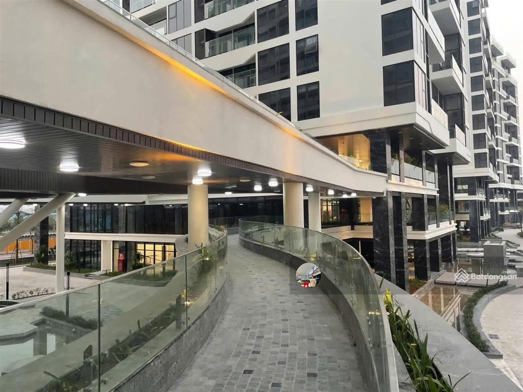 Bán căn hộ studio 28m2 giá chỉ 3tỷ380 rẻ nhất sunshine green iconic  em long 0869 971 ***