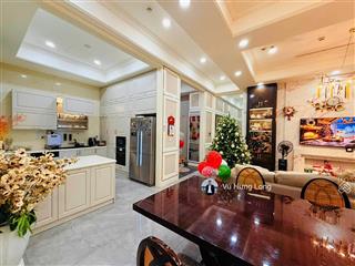 Duy nhất ch penthouse 188m2  3pn full đồ tại sunshine garden  giá 26tr/th  em long 0869 971 ***