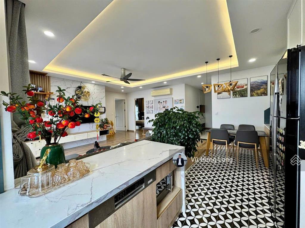 Bán ch 3pn góc imperia sky garden 423 minh khai  giá 10tỷ6  em long 0869 971 ***