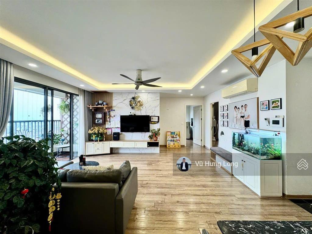 Bán ch 3pn góc imperia sky garden 423 minh khai  giá 10tỷ6  em long 0869 971 ***