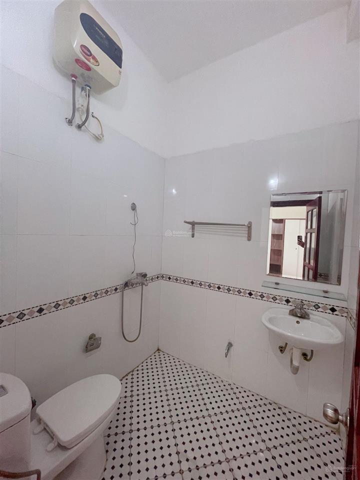 Cho thuê phòng full tiện nghi giá 2.7tr/th tại 421 bát khối, đối diện aeon mall long biên