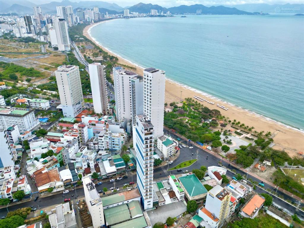 Bán đất trực diện biển  mặt tiền trần phú  đối diện công viên thanh niên giá 40 tỷ