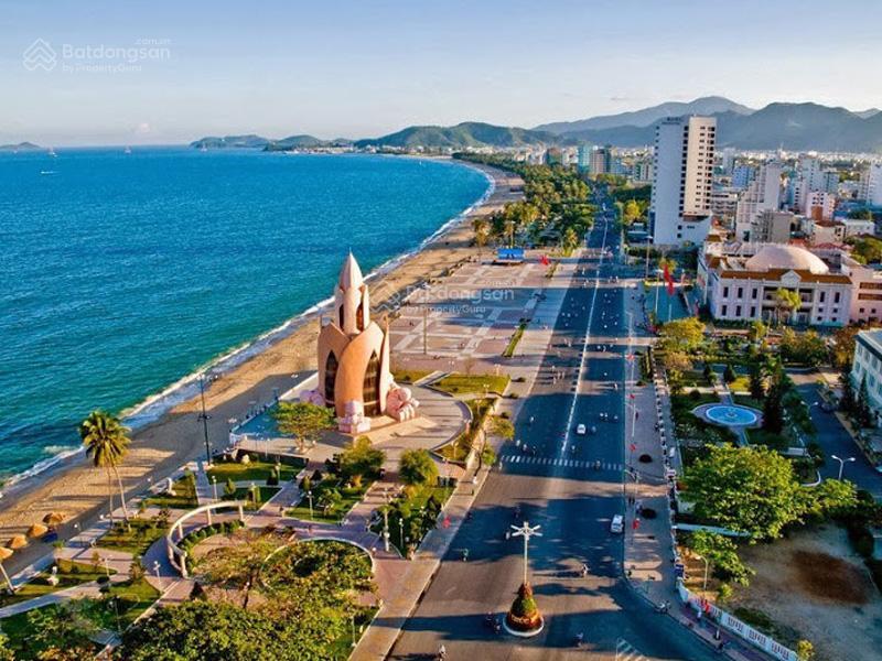 Cho thuê mặt bằng vip đường trần phú  diện tích 800m2 ngang 14m
