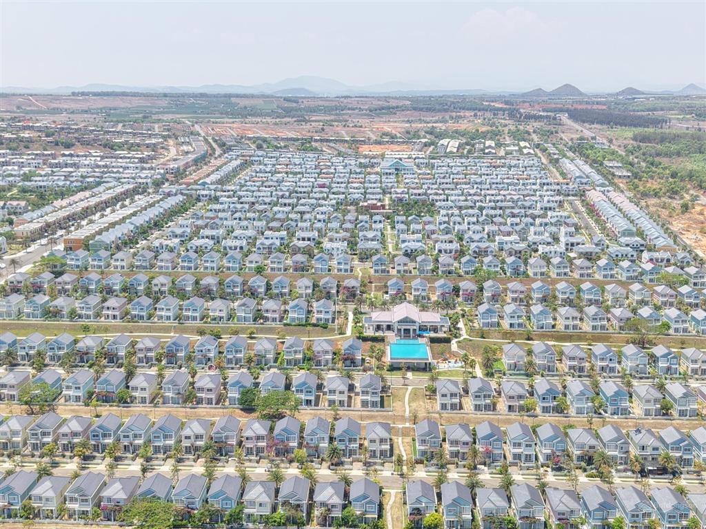 Giá hời cho căn btsl 8x20 bán 4,2 tỷ full 100% bao chi phí sang tên  0931 832 ***