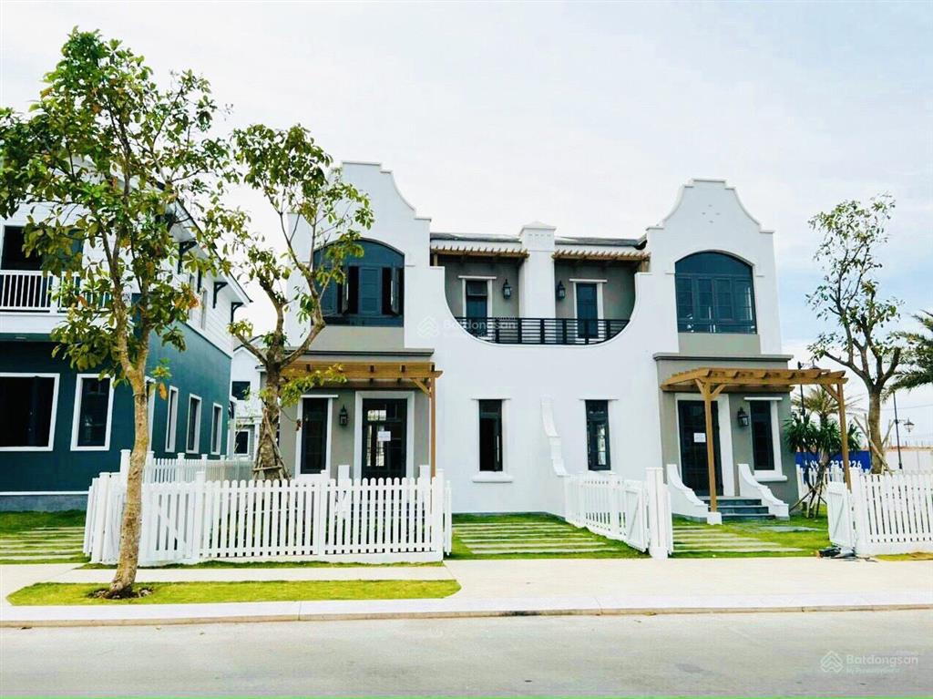 Chủ kẹt vốn cần bán gấp căn nhà phố 6x20m nhà sẵn giá 3tỷ.  0931 832 *** em hùng