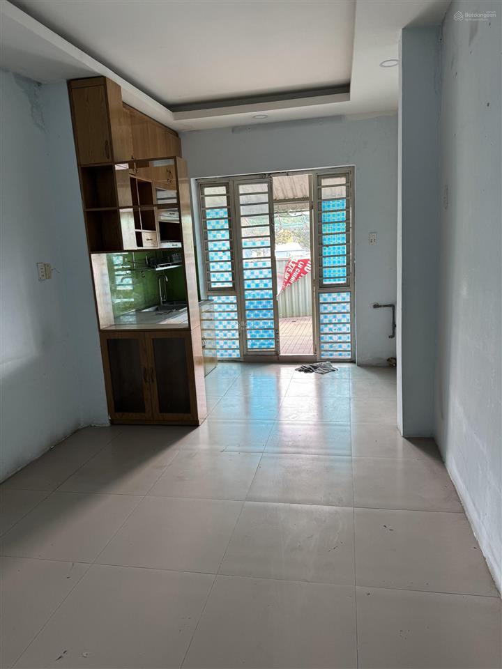 Cho thuê nhà mặt tiền  phạm văn đồng, linh tây, thủ đức