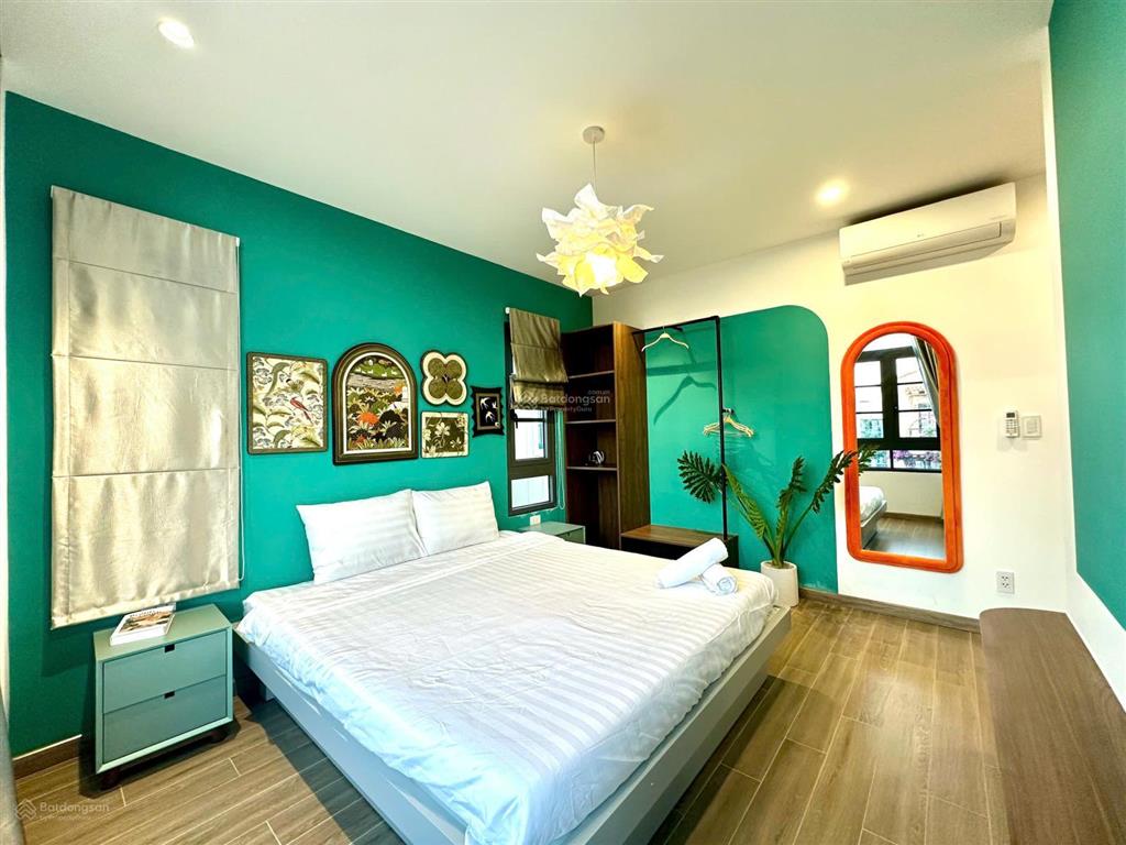 Gấp gấp! chuyển nhượng biệt thự full nội thất 3pn giá 4,8 tỷ (bao thuế phí) gần sát hồ bơi