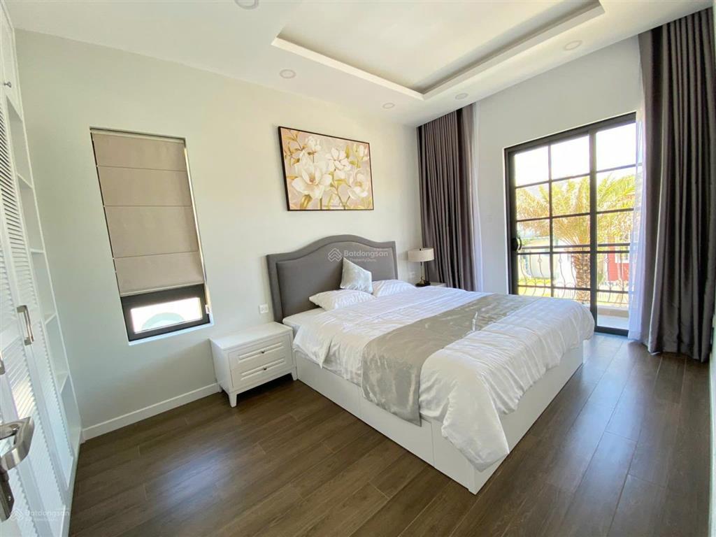 Kẹt vốn ngân hàng cắt lỗ biệt thự 200m2 full nội thất giá 5.8 tỷ bao thuế phí  0966 765 ***