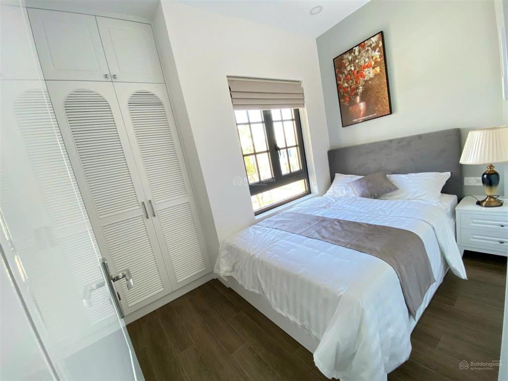 Kẹt vốn ngân hàng cắt lỗ biệt thự 200m2 full nội thất giá 5.8 tỷ bao thuế phí  0966 765 ***