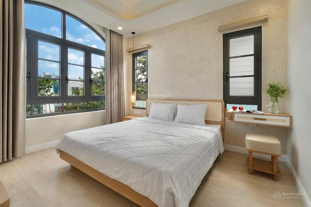 Chuyển nhượng biệt thự song lập giá 5.2 tỷ tặng nội thất cao cấp  0966 765 ***