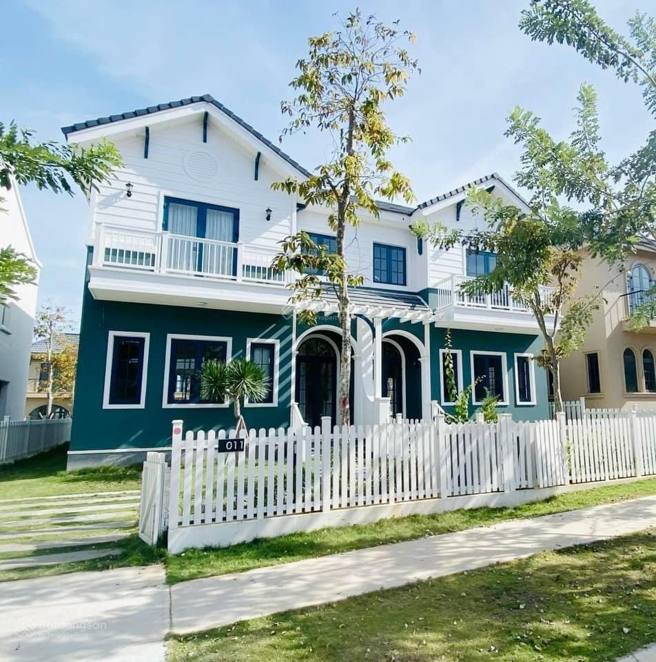 Biệt thự full nội thất 4pn gần hồ bơi, clubhouse. giá 5.4 tỷ bao thuế phí.  0966 765 ***