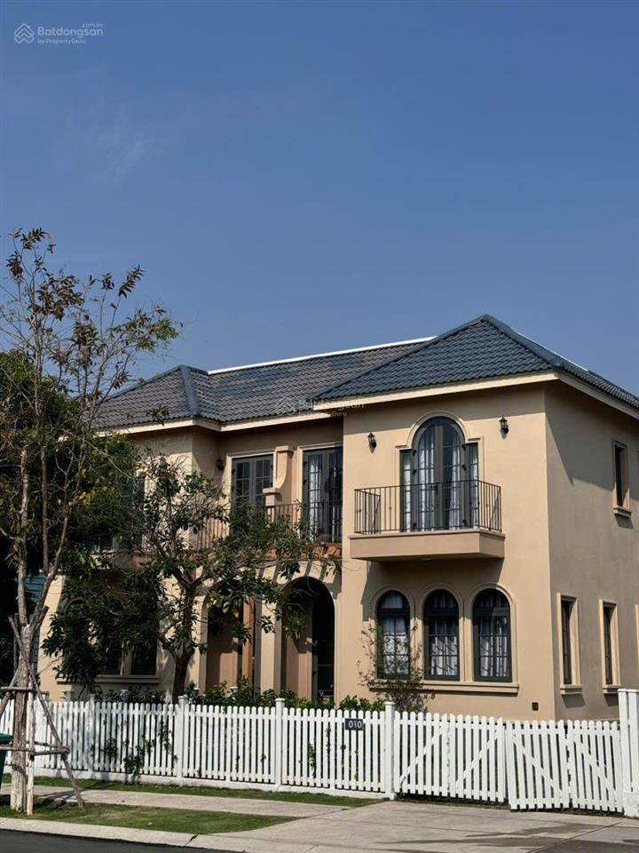 Chỉ 5.99 tỷ (bao thuế phí) căn biệt thự 200m2 + tặng nội thất cao cấp 4pn  5 giường