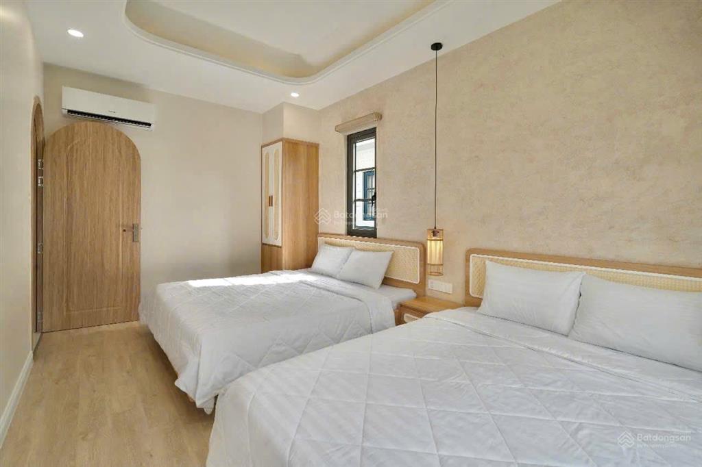 Chỉ 5.99 tỷ (bao thuế phí) căn biệt thự 200m2 + tặng nội thất cao cấp 4pn  5 giường