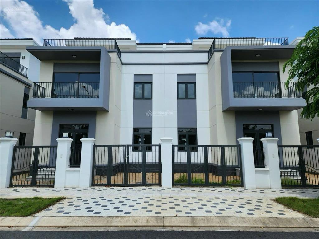 Biệt thự song lập 200m2 đối diện đơn lập view sông giá 10.9 tỷ bao thuế phí chờ sổ  0966 765 ***