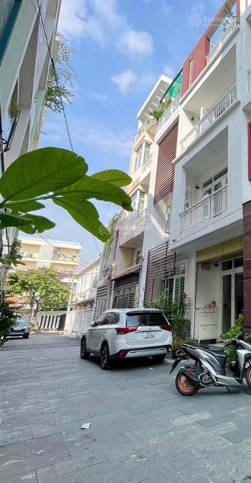 Bán nhà 4 lầu đường 17 hiệp bình chánh thủ đức  cạnh ngay tttm gigamall  đường xe hơi