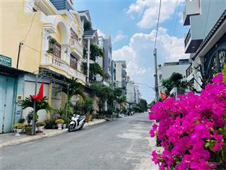 Cần tiền bán gấp lô đất 130m2 (ngang 8m) đường xe hơi tránh nhau  cách mặt tiền hiệp bình 200m