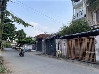 Chủ cần bán lô đất mặt tiền đường hẻm cách quốc lộ 13 chỉ 50m đường xe tải  xây dựng cao tầng