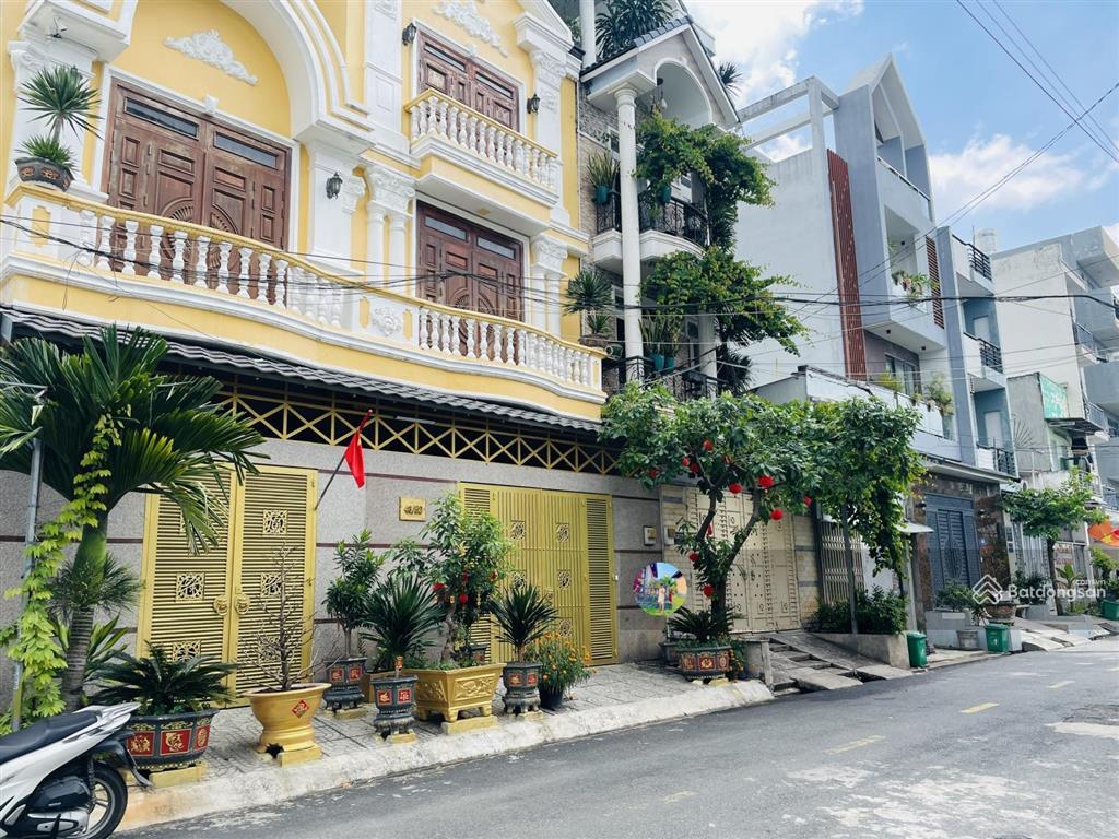 Nhà 4 tầng đường hiệp bình  cách gigamall phạm văn đồng, vạn phúc city chỉ 200m  đường 10m