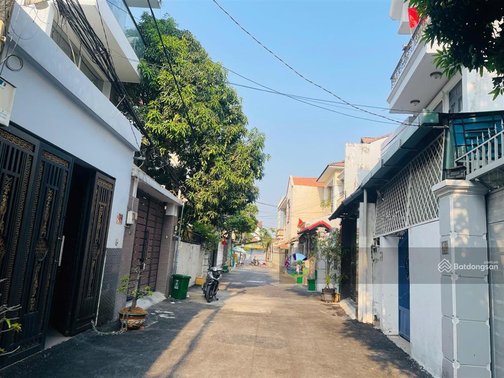 Hiếm! lô đất đẹp 5x18 ngay kdc thành ủy  hiệp bình chánh thủ đức đường xe hơi  xây dựng cao tầng
