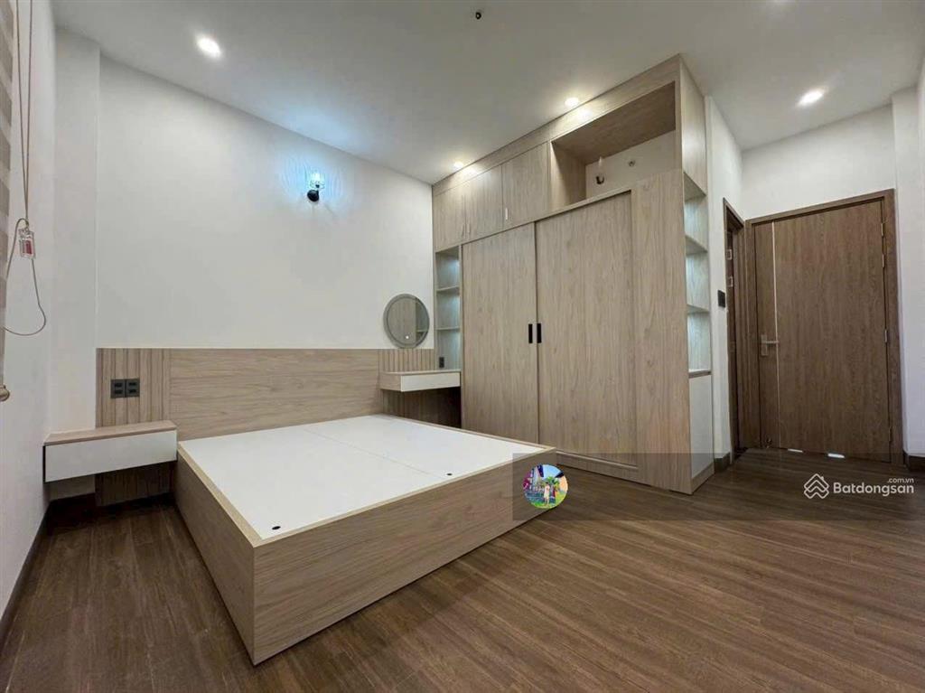 Giảm 1 tỷ bán nhanh! nhà mới 4 tầng mặt tiền kinh doanh  đường 38  ngay đường hiệp bình