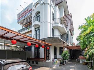 Biệt thự góc 2 mặt tiền 11x26  cách phạm văn đồng 10m  ngay khu gigamall hiệp bình chánh thủ đức