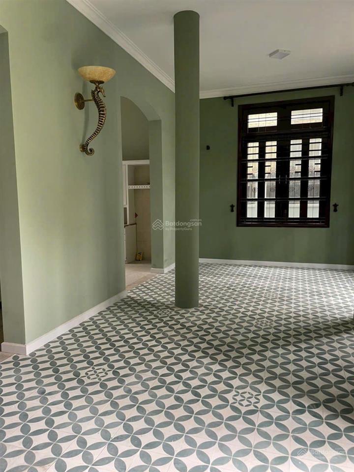 Nhà biệt thự đẹp  giá tốt 300m2 ngang 15m  cạnh ngay vạn phúc city & thủ đức garden home