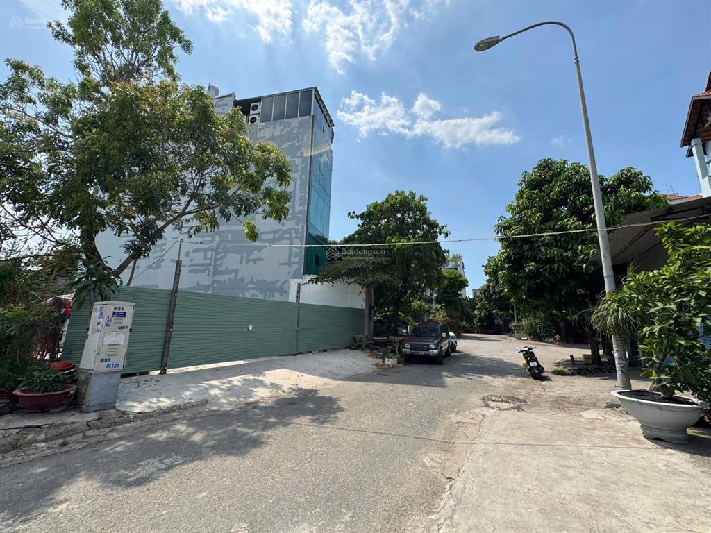 Kẹt tiền  bán gấp lô đất khu bên sông  ngay gigamall phạm văn đồng  đường 2 xe né nhau  xd cao