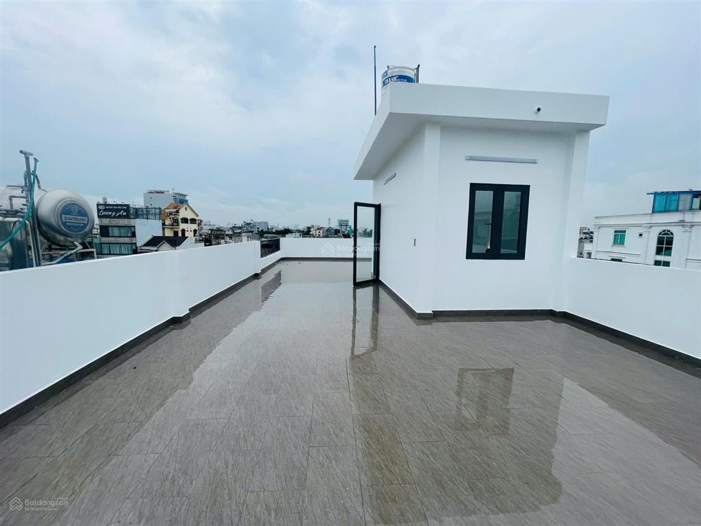 Nhà mới 4 lầu 102m2 ngang (6,3x16,2)  cạnh kdc hồng long  quốc lộ 13  đường xe hơi  thủ đức