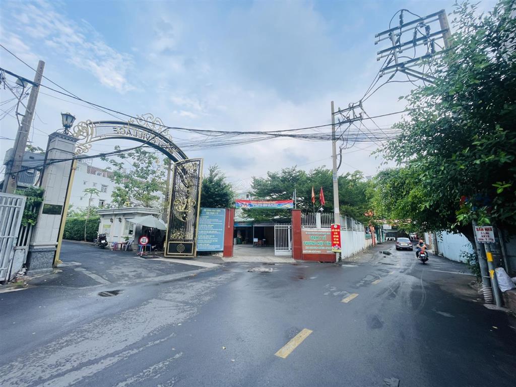 Nhà cấp 4 kinh doanh trọ cho thuê  diện tích 103m2 (ngang 5m) cách gigamall 100m  đường xe hơi