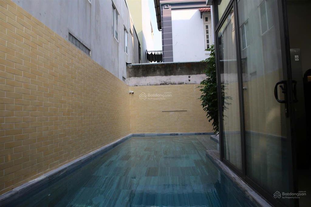 Định cư bán căn nhà biệt thự góc 2 mặt tiền tâm huyết  ngang 12m  có hồ bơi ngay gigamall