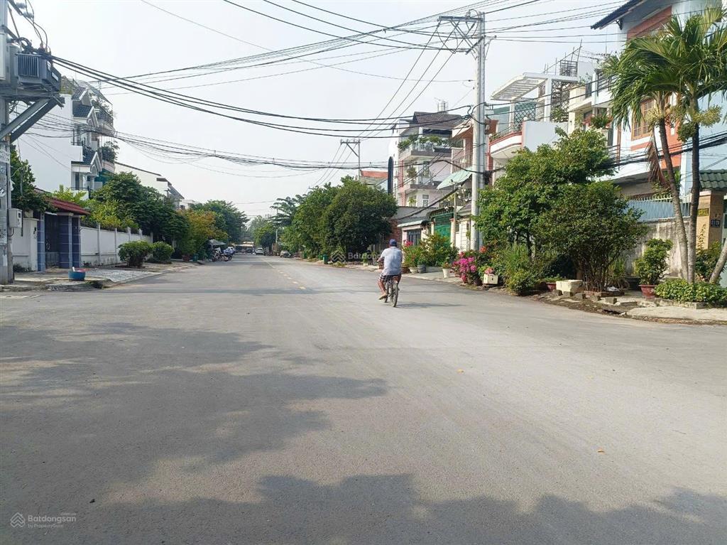 Nhà 4 tầng  ngay trường ngô chí quốc đường 27 hiệp bình chánh thủ đức  cách phạm văn đồng 200m