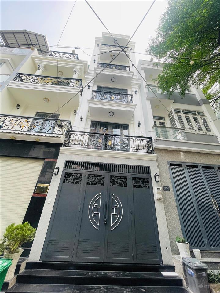 Nhà mới 5 tầng  ngay đường đinh thị thi  nhà kts thiết kế cạnh ngay vạn phúc city đường xe hơi