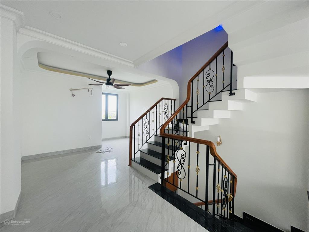 Nhà mới 5 tầng trệt lửng 3 lầu  ngay đường hiệp bình  phường hiệp bình chánh, thành phố thủ đức
