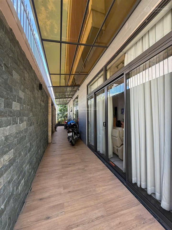 Biệt thự vip  dt 10x22  ngay khu dân cư hồng long  cạnh đường hiệp bình  thủ đức