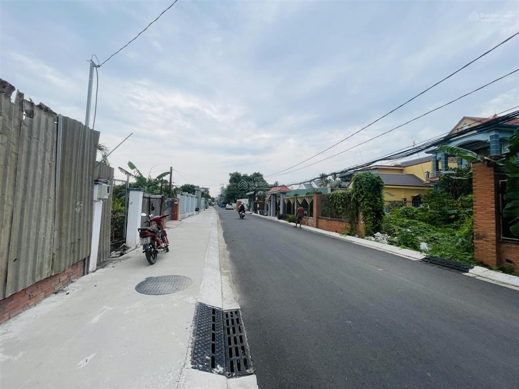 Lô đất lớn dt 18x32 mặt tiền hẻm ngay ql13 xây dựng cao tầng dts hơn 1000m2 hiệp bình phước thủ đức