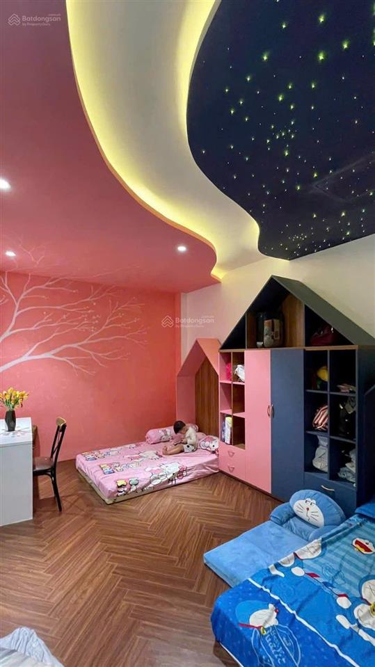 Nhà 3 tầng  ngang 8m 135m2 thổ cư  thiết kế đẹp  nhà ở ngay  sân vườn thoáng