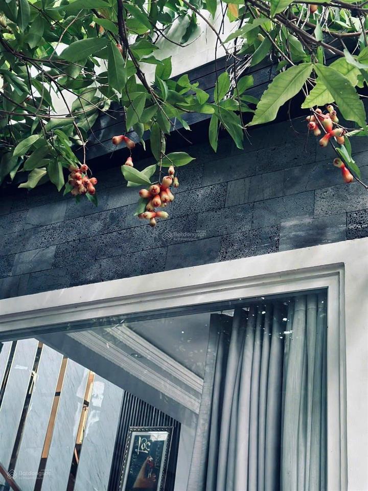 Nhà 3 tầng  ngang 8m 135m2 thổ cư  thiết kế đẹp  nhà ở ngay  sân vườn thoáng