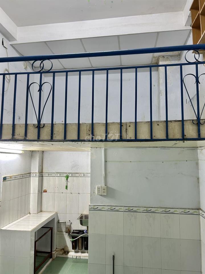 PHÒNG RỘNG, THOÁNG MÁT, CÓ GÁC GIÁ RẼ