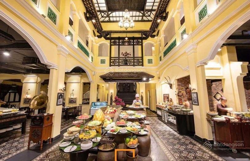 Cho thuê nhà mặt phố ngay vincom bà triệu, diện tích 720m2 tổng 3 tầng, mặt tiền 12m