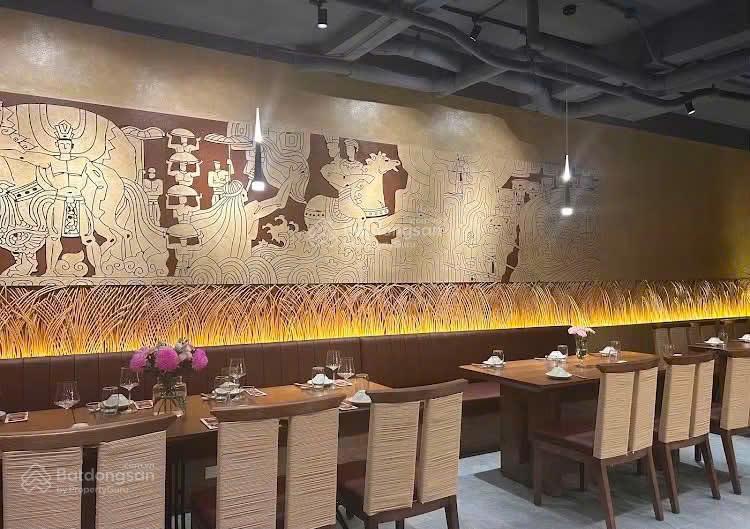 Cho thuê nhà hàng mặt phố xuân diệu quảng an, diện tích 480m2 tổng 4 tầng, mặt tiền 7m