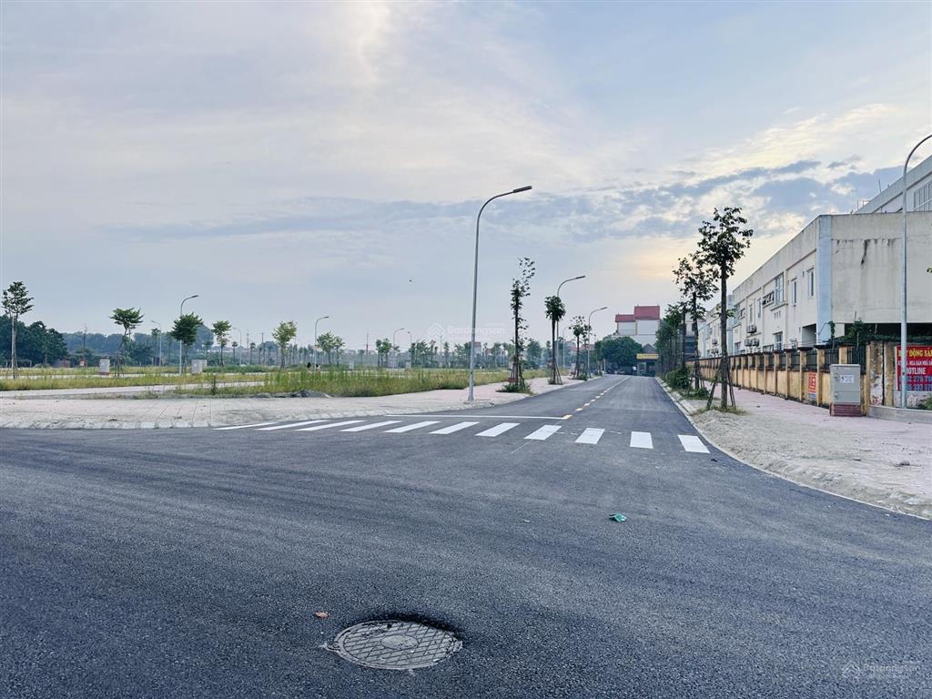 Bán 75m đấu giá lòng khúc  tiền yên, vị trí đẹp, mt =6,5m giá 7150tr cực rẻ