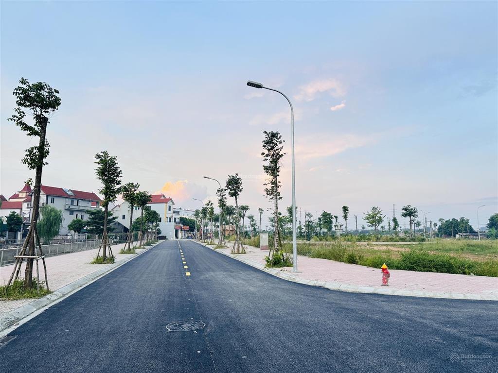 Bán 75m đấu giá lòng khúc  tiền yên, vị trí đẹp, mt =6,5m giá 7150tr cực rẻ