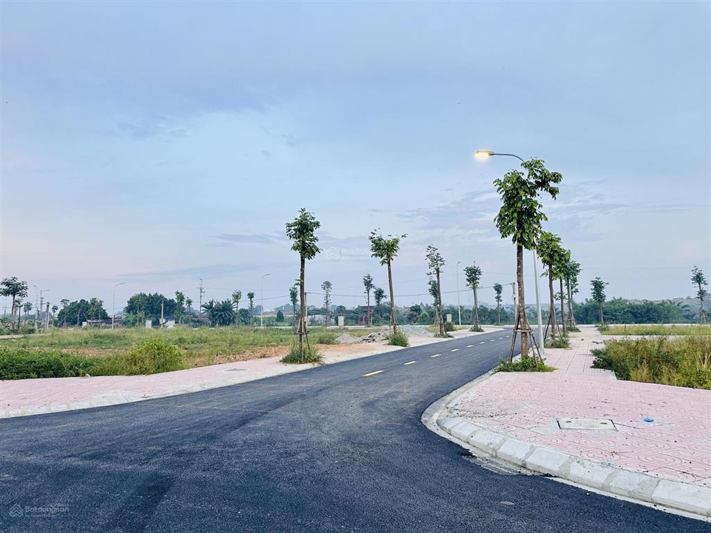 Bán 75m đấu giá lòng khúc  tiền yên, vị trí đẹp, mt =6,5m giá 7150tr cực rẻ