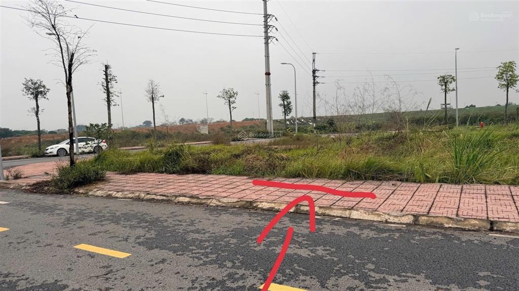 Bán 75m đấu giá lòng khúc  tiền yên, vị trí đẹp, mt =6,5m giá 7150tr cực rẻ